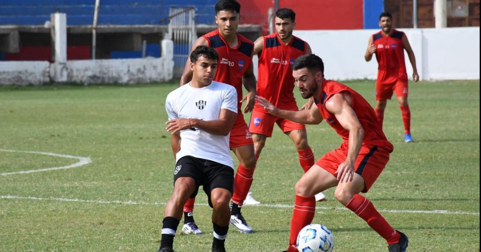 Un empate y una victoria para el Gaucho ante los dirigidos por el Pollo Roldaacuten