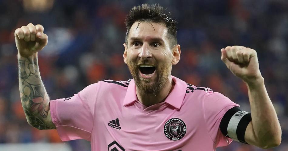 VIDEO Messi convirtioacute y festejoacute ante los hinchas mexicanos- Yo tres iquesty ustedes