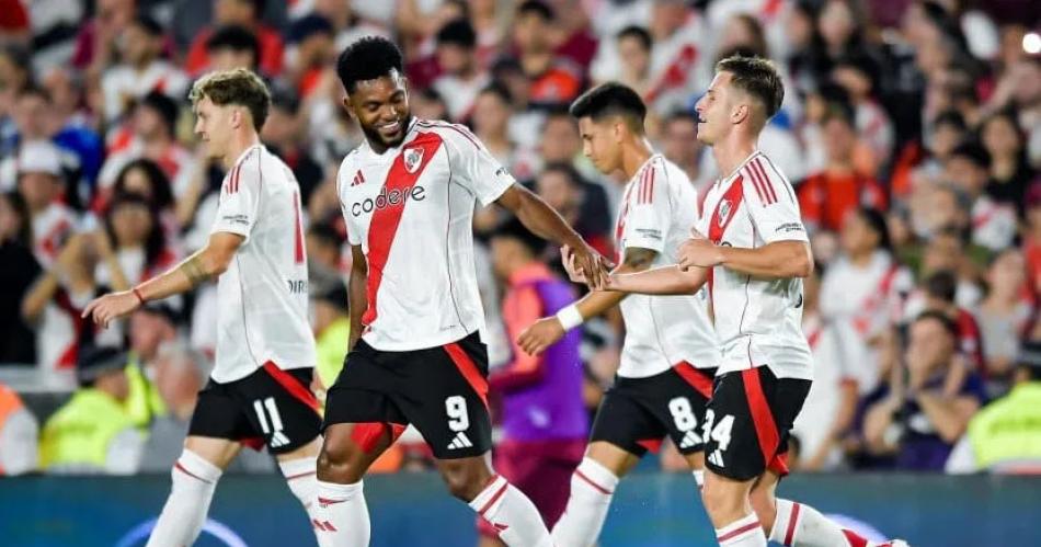 River se lucioacute en el Monumental y le ganoacute a Meacutexico en el uacuteltimo amistoso de pretemporada