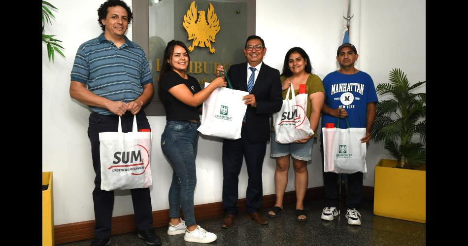 Hamburgo entregoacute kits de seguridad a ganadores del sorteo de verano