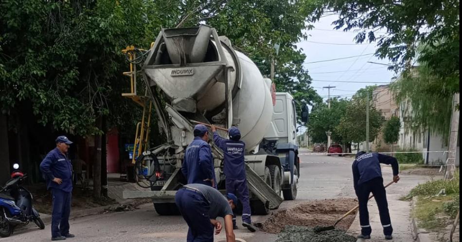 Avanzan obras de bacheo en los barrio de la Capital