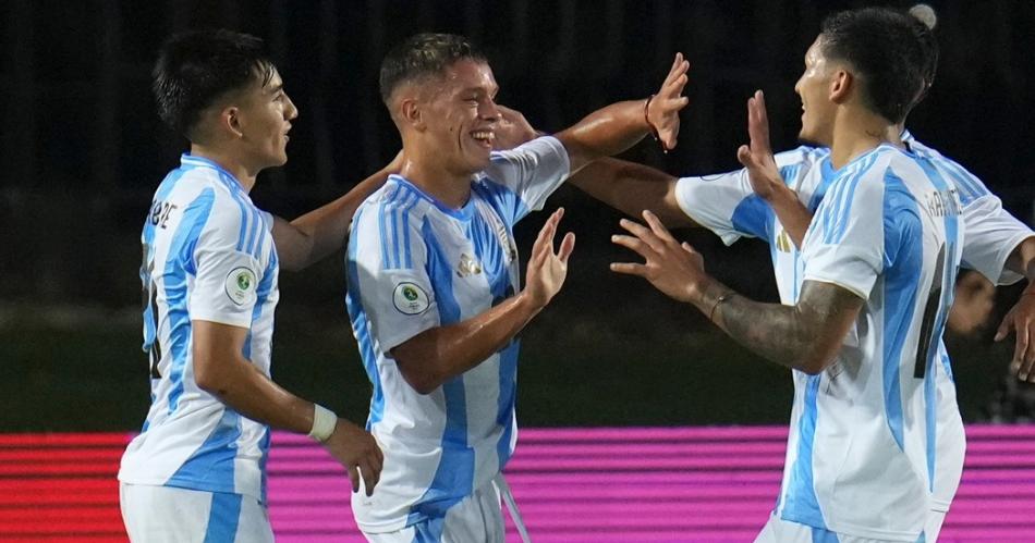 La Seleccioacuten Argentina Sub 20 rescatoacute un empate ante Colombia