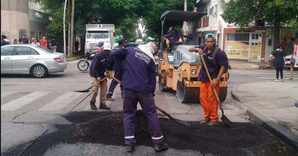 Obras Puacuteblicas de la Municipalidad avanzoacute con su programa de bacheo en calles del  Centro