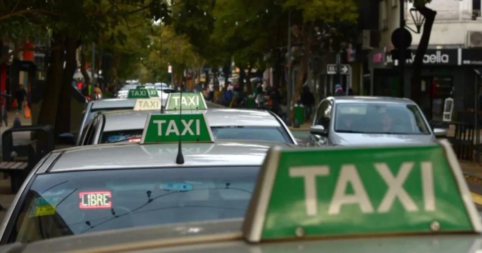 Diacutea de furia- un taxista atacoacute a un chofer de aplicacioacuten e intentoacute robarle el celular