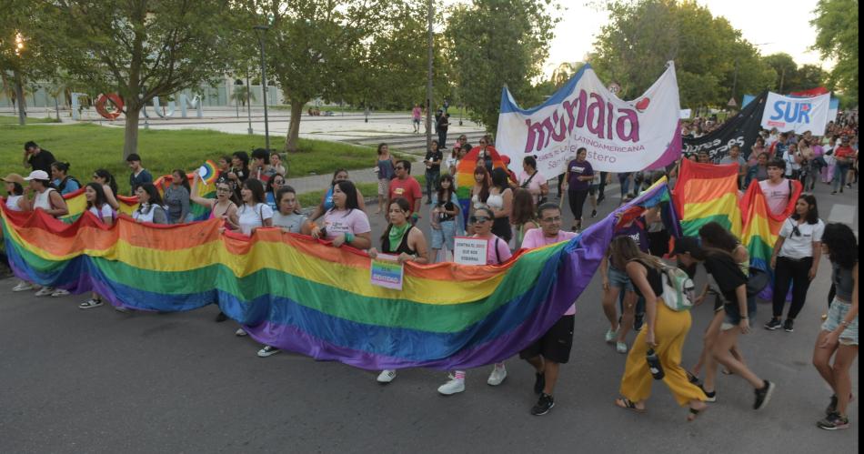 Multitudinaria Marcha Federal LGTBQ en Santiago del Estero