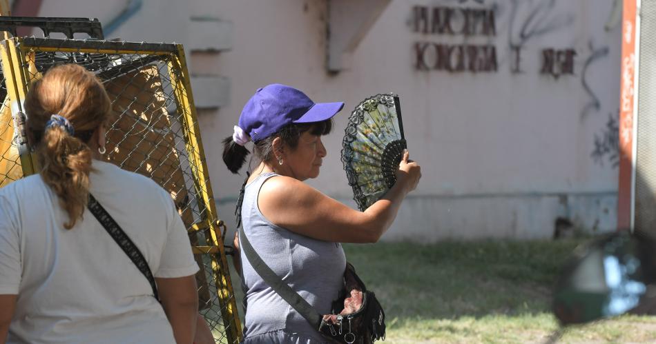 Se inicia una semana de calor extremo en casi todo el paiacutes