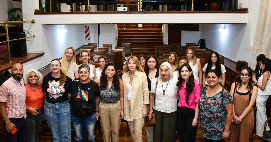 Invitan a participar de las actividades organizadas para el diacutea de la mujer