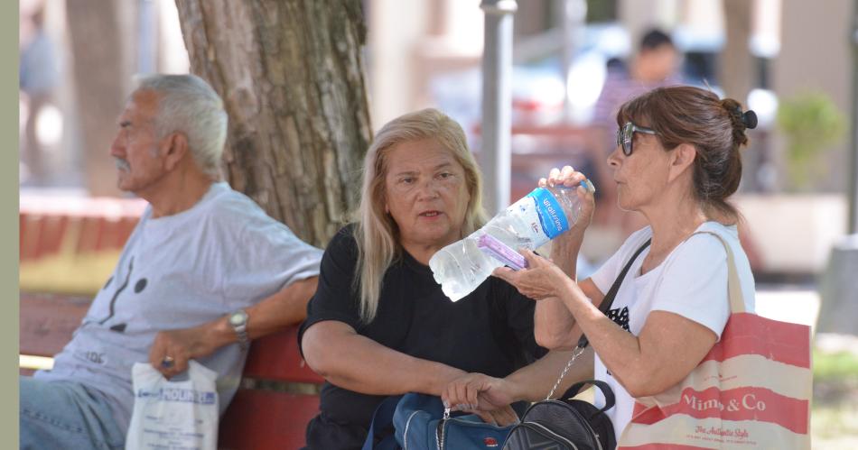 Santiago del Estero viviraacute un viernes de intenso y agobiante calor