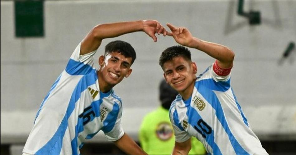 Argentina vencioacute a Uruguay y se mantiene como liacuteder en el Hexagonal Final del Sudamericano