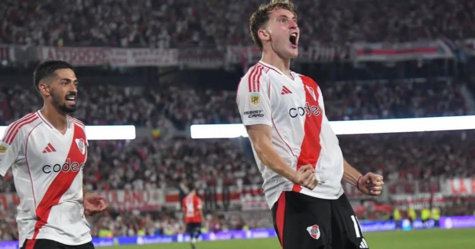 Triunfazo de River que con un doblete de Colidio se prende en la cima de la Zona B