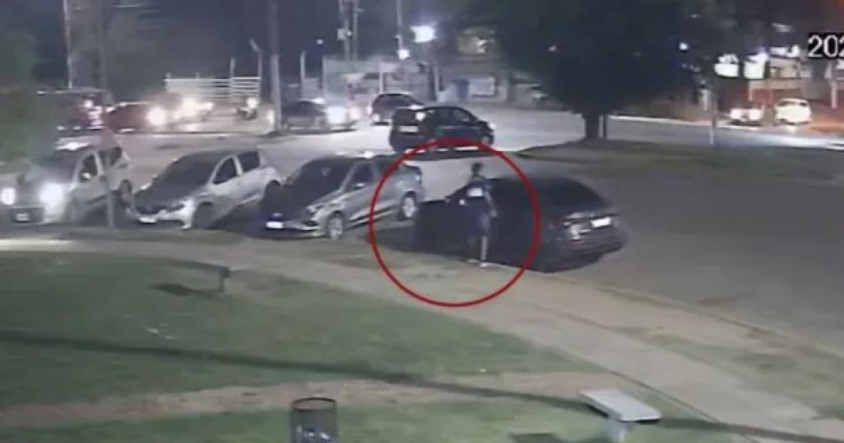 IMPACTANTE VIDEO  Asiacute asesinaron en medio de la calle a un hombre vinculado a la venta de drogas