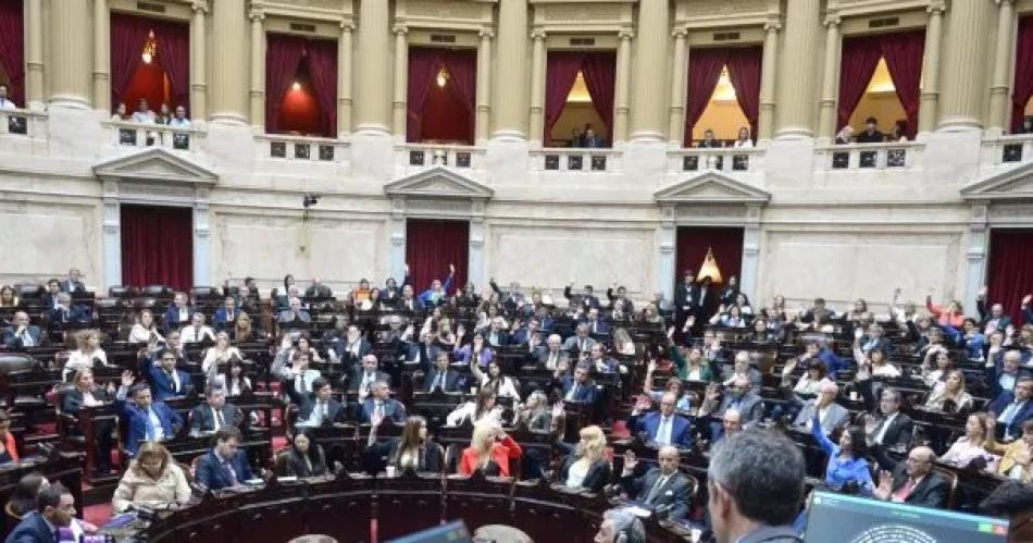 Diputados debatiraacute la prohibicioacuten de tratamientos hormonales en menores de edad