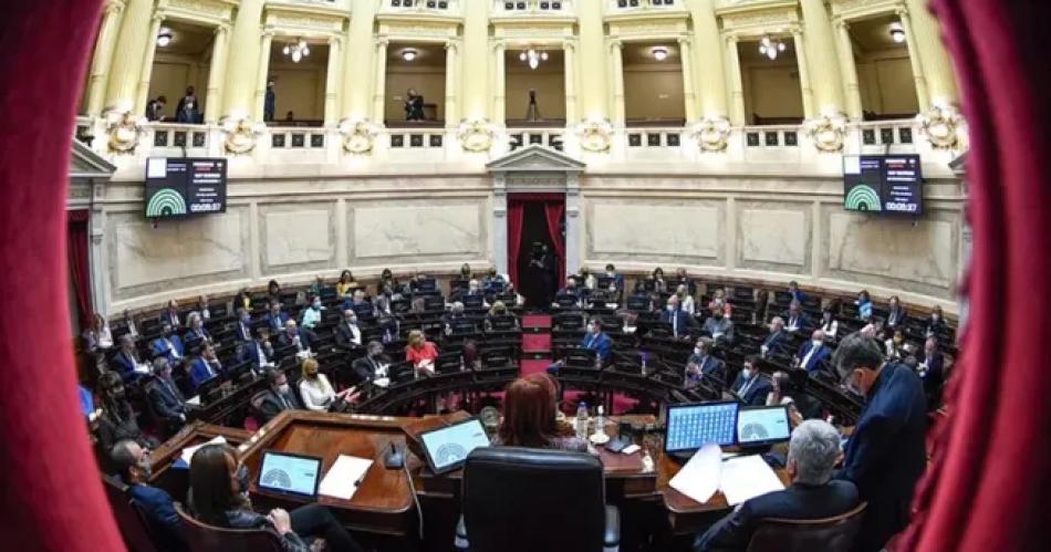 La suspensioacuten de las PASO obtuvo dictamen y se debatiraacute en el Senado