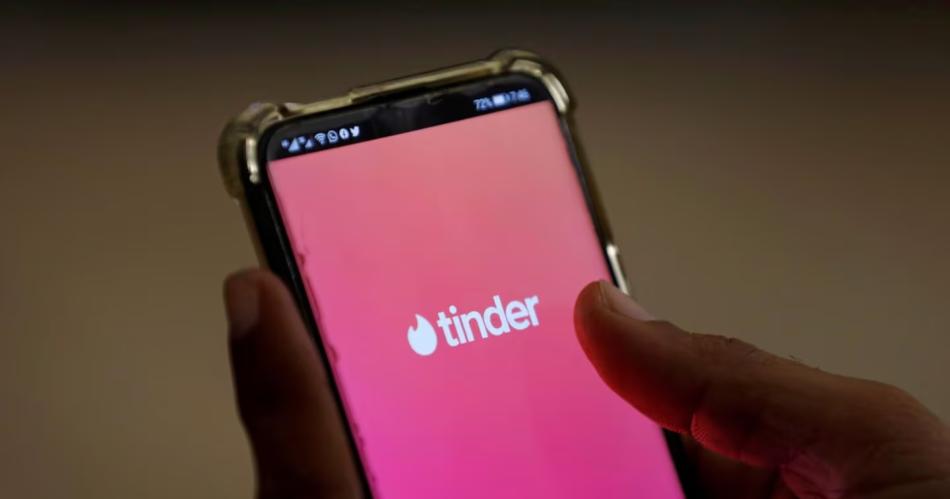 Del romance al robo- lo sedujo por Tinder la visitoacute en su casa y se llevoacute todo