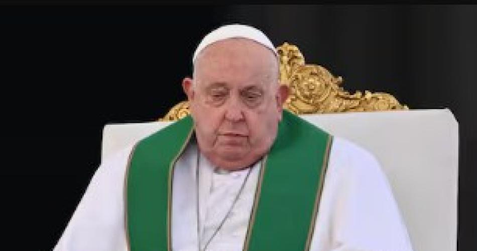 El Papa se encuentra internado y la Iglesia argentina pidió rezar por su salud (Foto- Alberto Pizzoli - AFP)