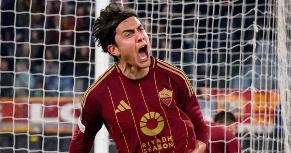 Con un doblete de Dybala la Roma pasoacute a octavos