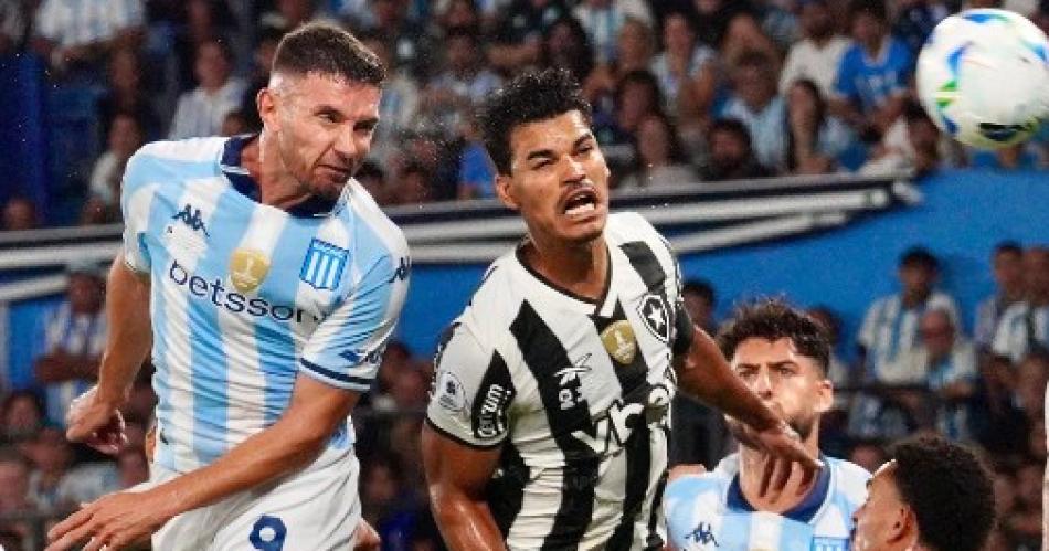 Racing ganó 2 a 0 con goles de Vietto y Maravilla Martínez