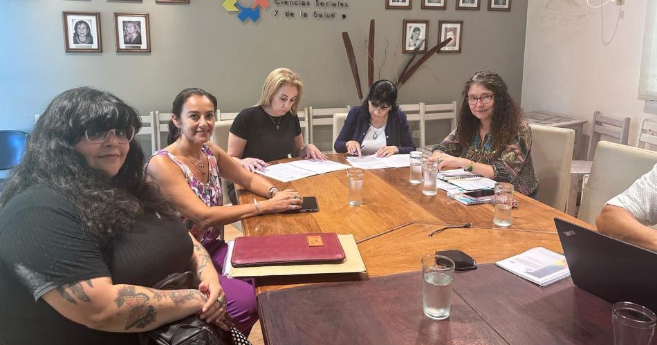 Alumnos en Educacioacuten Intercultural realizaraacuten su tesis en La Banda