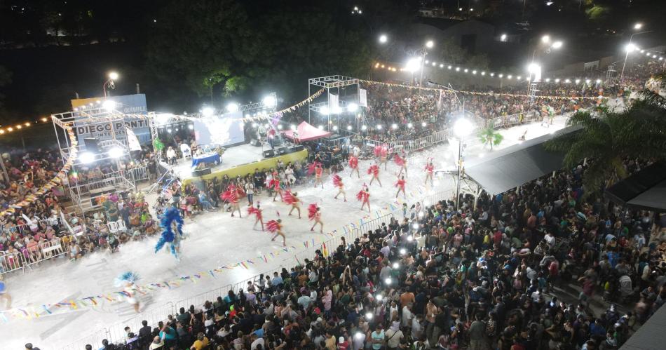 Quimiliacute cerroacute sus Corsos de Carnaval con asistencia reacutecord de maacutes de 30 mil personas