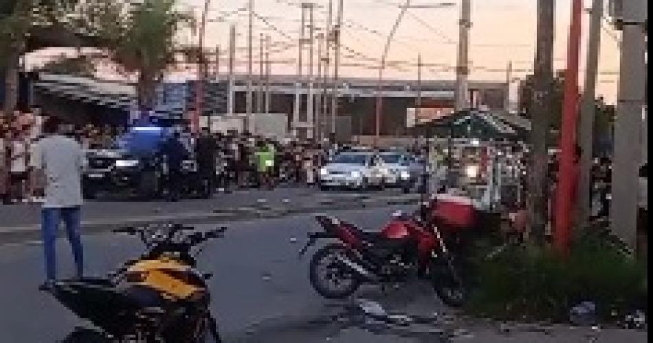 Brutal pelea a la salida de un conocido boliche terminoacute con un menor de 17 antildeos acuchillado