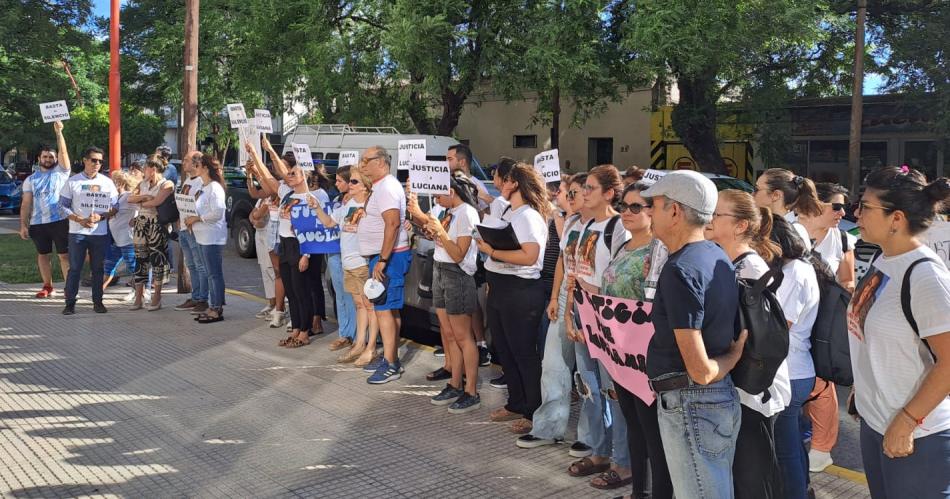 El fiscal general recibioacute a familiares de Luciana Torres la joven madre hallada muerta en su departamento