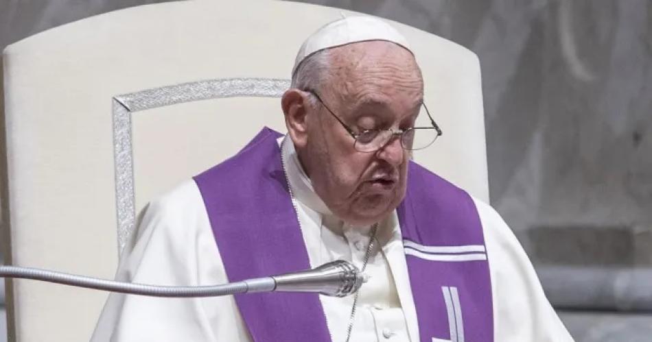 El Vaticano informoacute que el papa Francisco pasoacute una buena noche