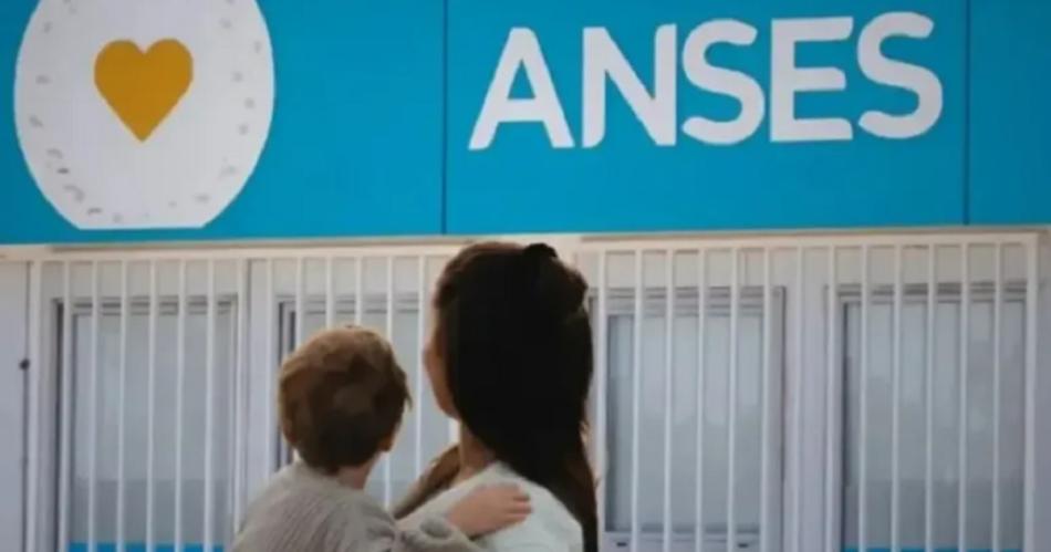 ANSES- cuaacutento es el extra que recibiraacuten los titulares de la AUH en marzo