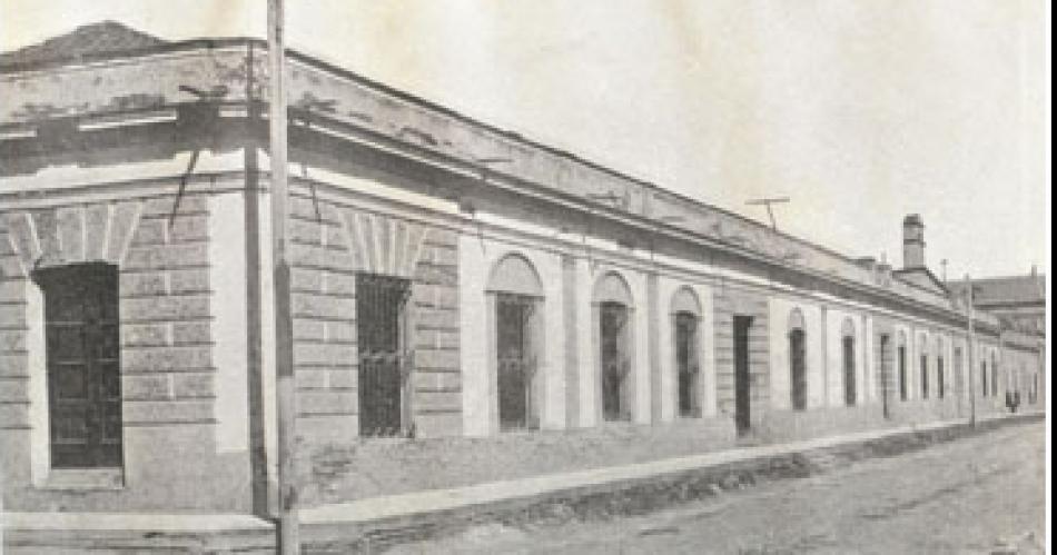 Primer edificio del Colegio Nacional