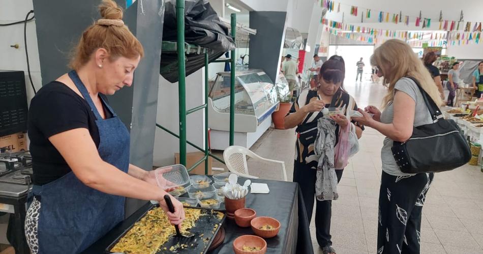 TODOS LOS SÁBADOS Hoy Pasteles de Mondongo para todo el mundo