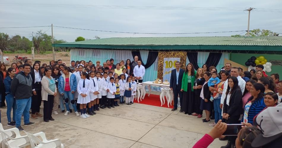 Celebraron el centenario de la Escuela 415 en Tres Chantildeares