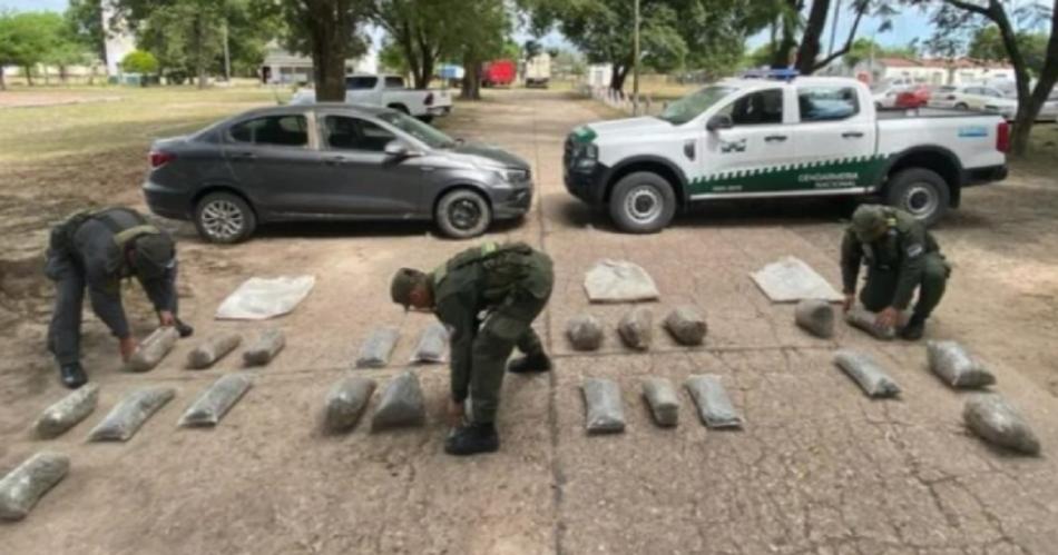 Gendarmería durante el procedimiento