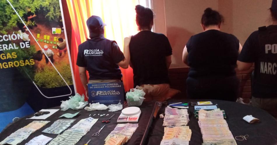 Hermanas teniacutean polleriacutea para vender drogas y acumularon US 2000 y maacutes de 2 millones