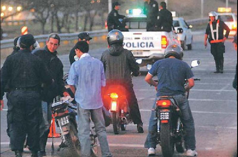 Conductor Ebrio Intentó Chocar A Un Policía Para Huir De Un Control De