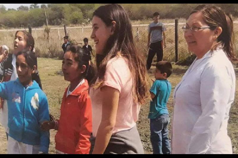 Sentido Homenaje De Un Hijo A Su Madre, Docente Fallecida En Un ...