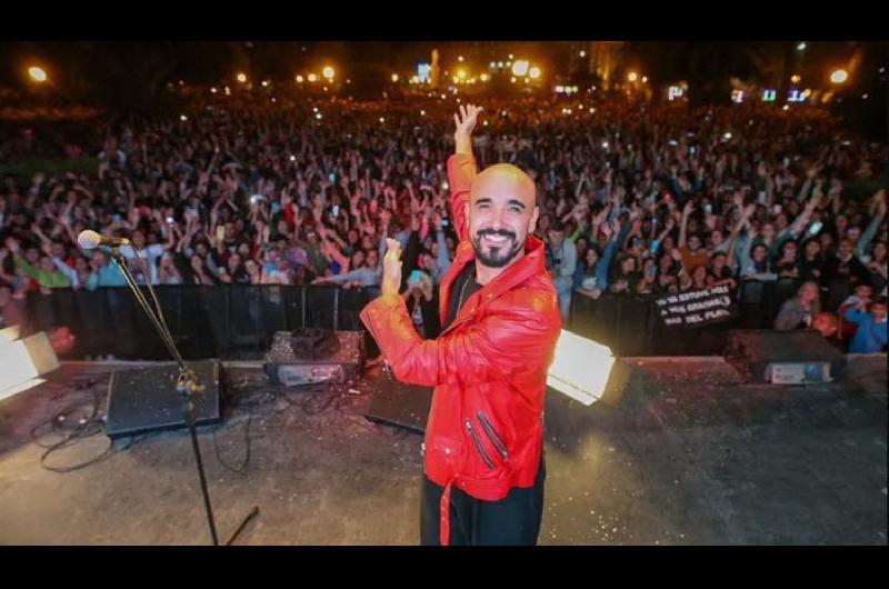 Abel Pintos Regal Un Show A Mil Almas Antes De Su Debut En El