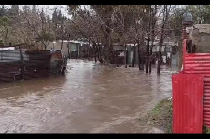 Video La Plata Fue Azotada Por Un Temporal De Lluvia Y Granizo Y Hay Cientos De Vecinos 8923