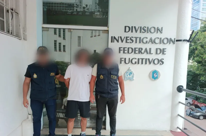 La Policía Federal Detuvo A Un Peligroso Fugitivo Con Alerta Roja De